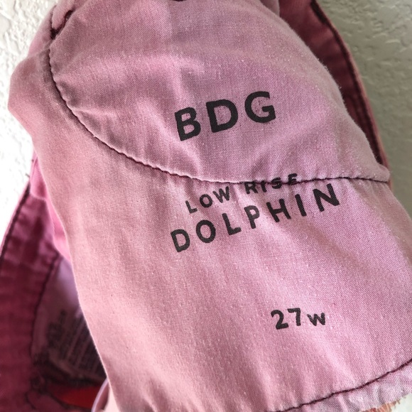 Upcycled BDG low rise dolphin shorts 27 red denim custom bleach dye - Picture 5 of 6